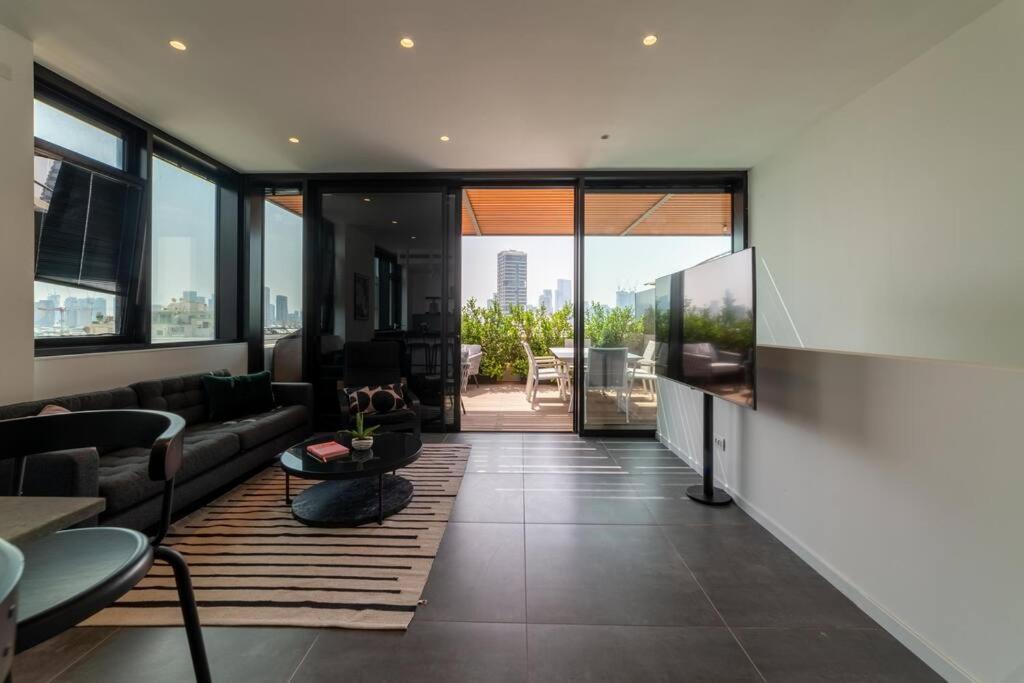 Amazing Penthouse On Gordon Beach 8 Guests تل أبيب المظهر الخارجي الصورة