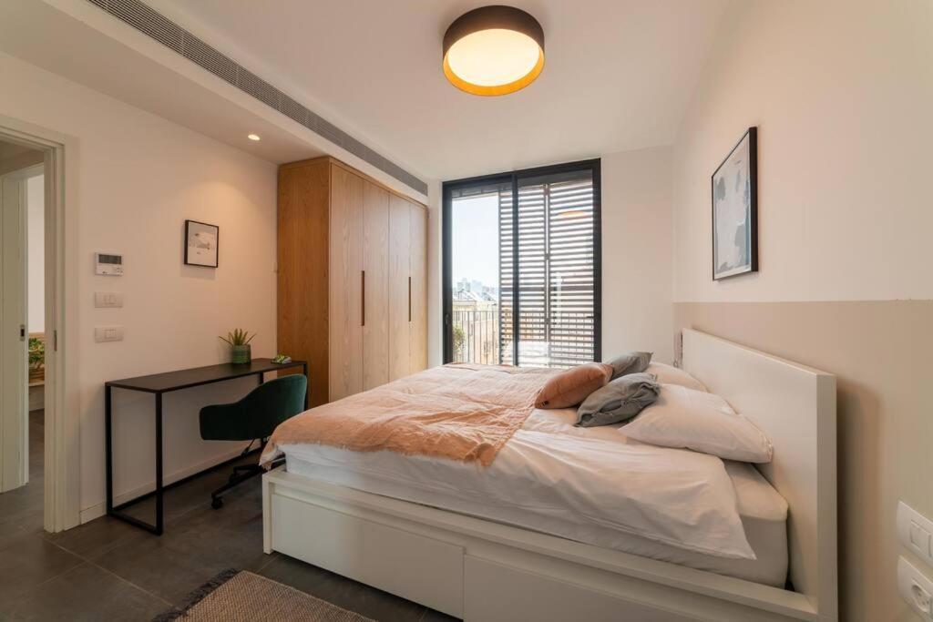Amazing Penthouse On Gordon Beach 8 Guests تل أبيب المظهر الخارجي الصورة
