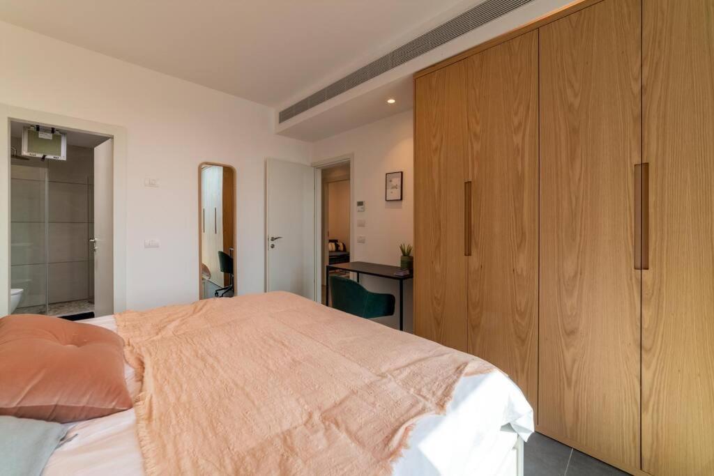 Amazing Penthouse On Gordon Beach 8 Guests تل أبيب المظهر الخارجي الصورة