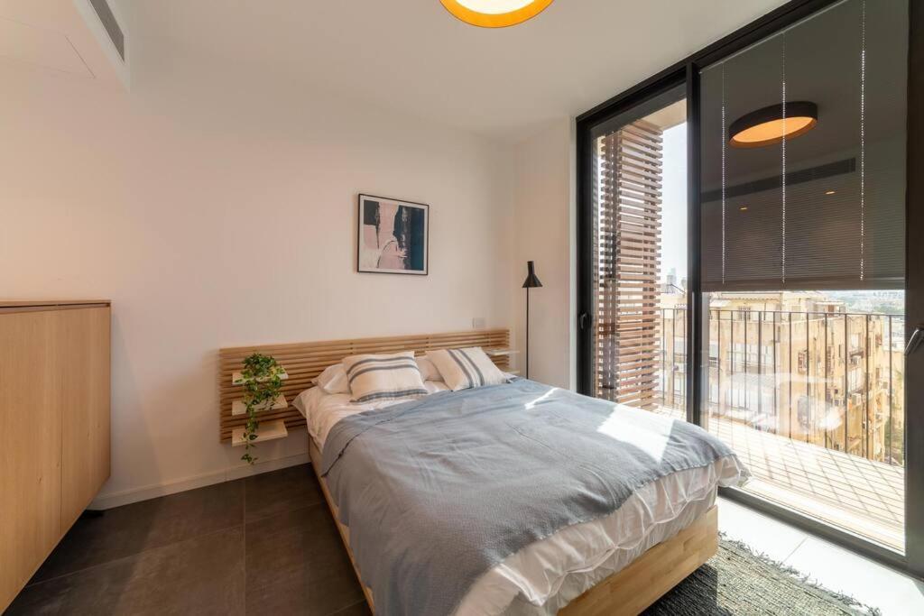 Amazing Penthouse On Gordon Beach 8 Guests تل أبيب المظهر الخارجي الصورة